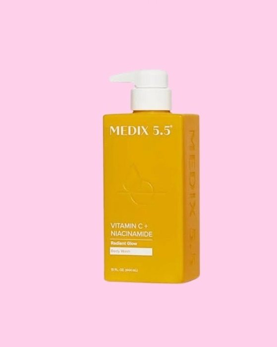 Medix 5.5 Vitamin C + Niacinamide Body Wash at Skinlab
